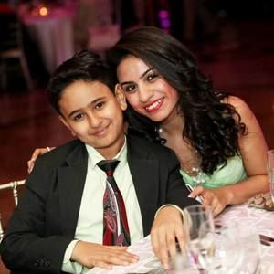 Meet your Posher, Simon